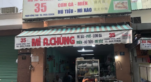 Phố ẩm thực đêm Phạm Hồng Thái