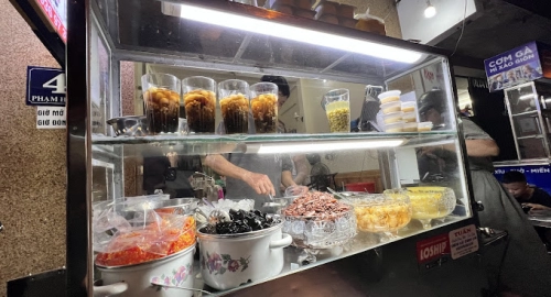 Phố ẩm thực đêm Phạm Hồng Thái