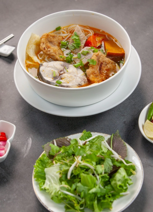 fish-cake-noodles-soup